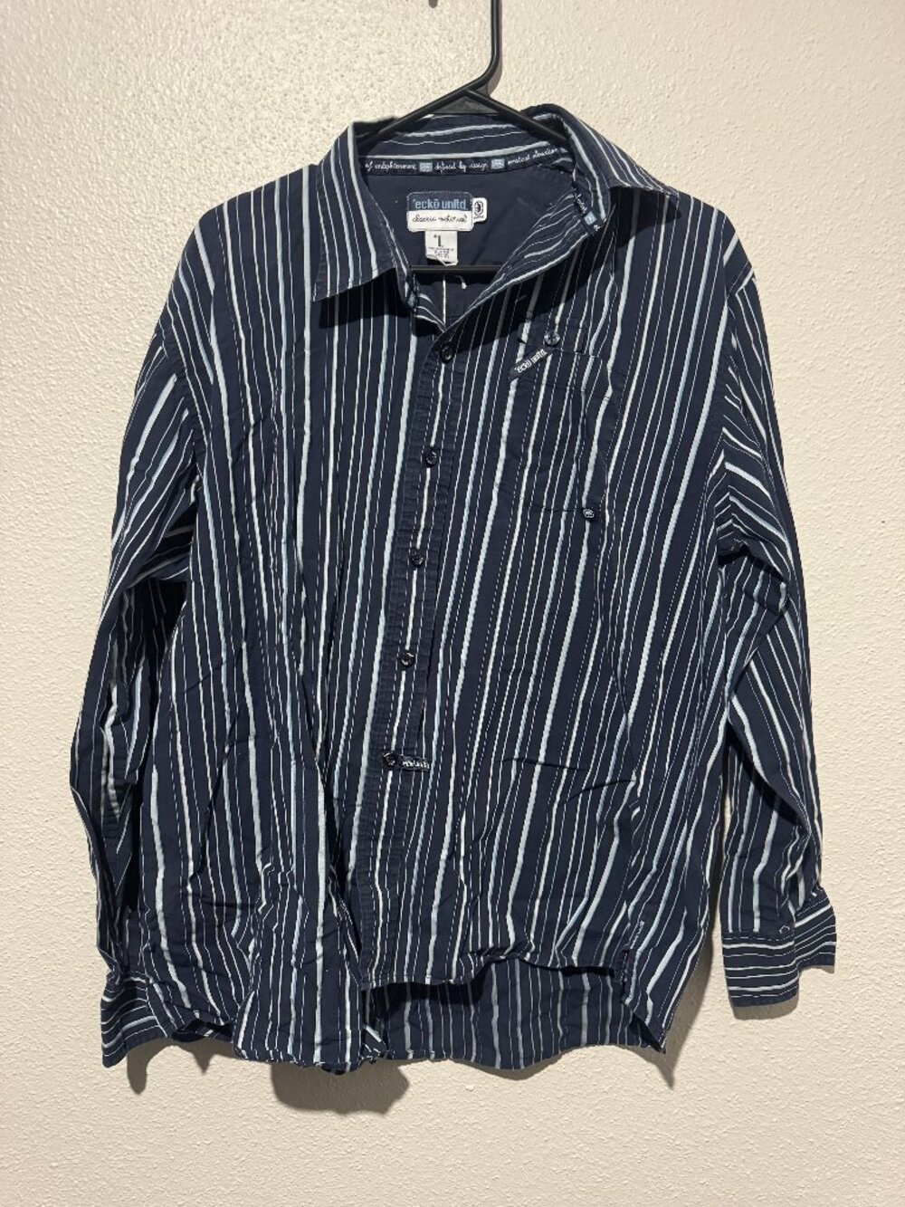 Ecko Unltd. men’s long-sleeve button-up shirt in navy blue
